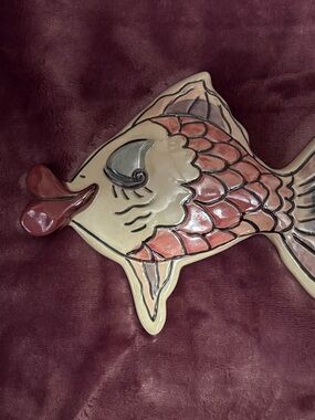 Decorative Ceramic Fish Plate - Cream and Coral
